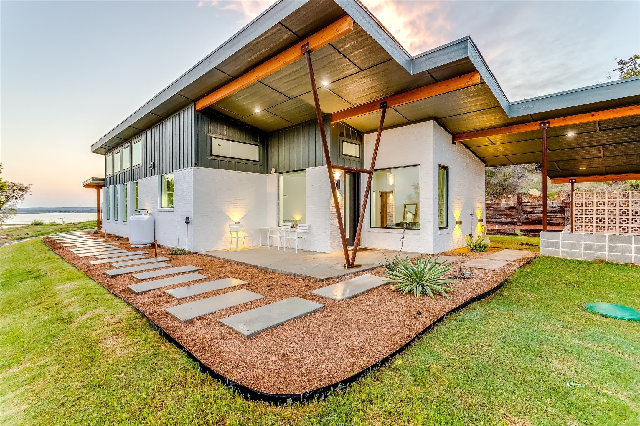 245 Lake House – photo 4