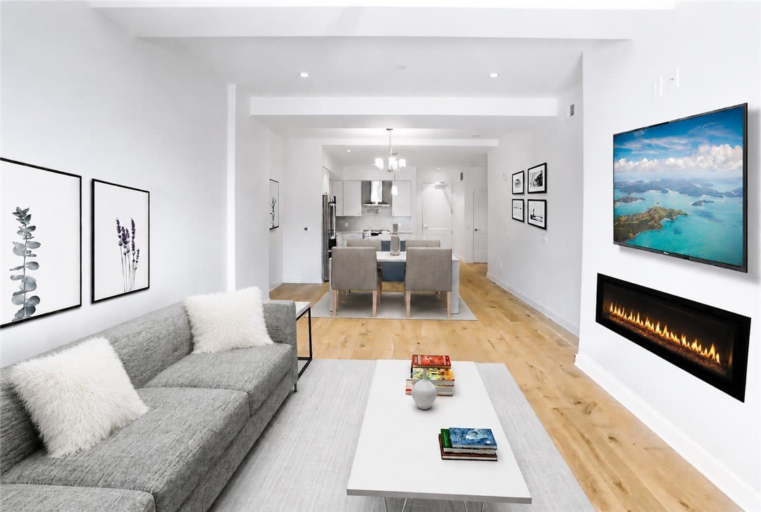 2330 Penn Ave – photo 2