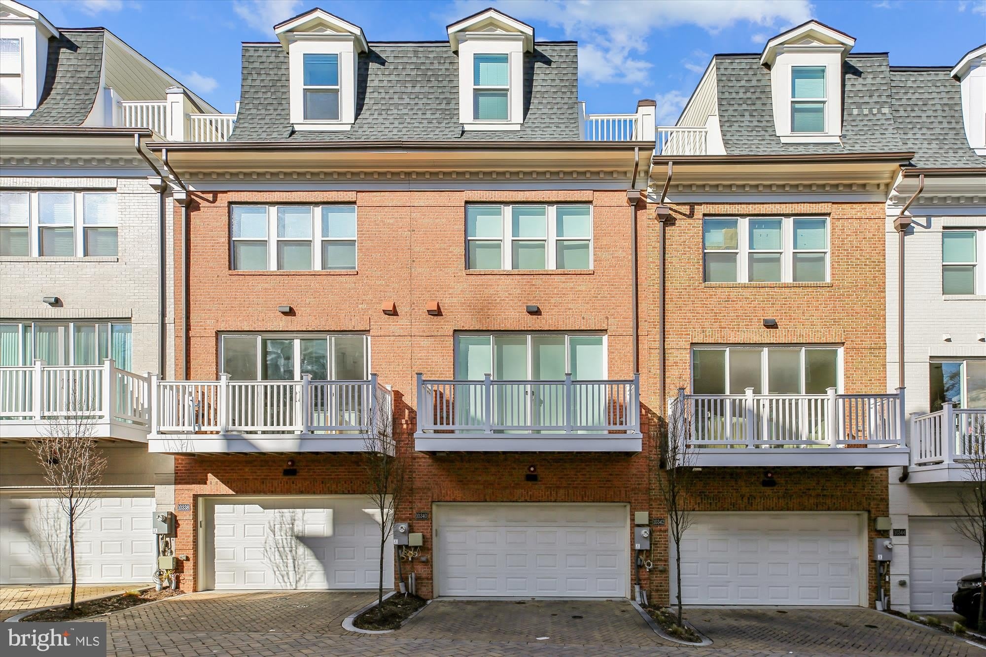 10340 GROSVENOR Place – photo 2