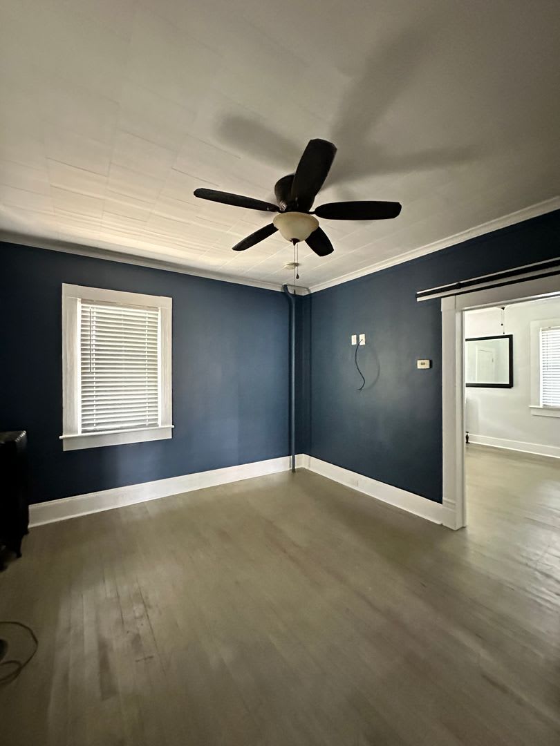 641 E Elm St – photo 5