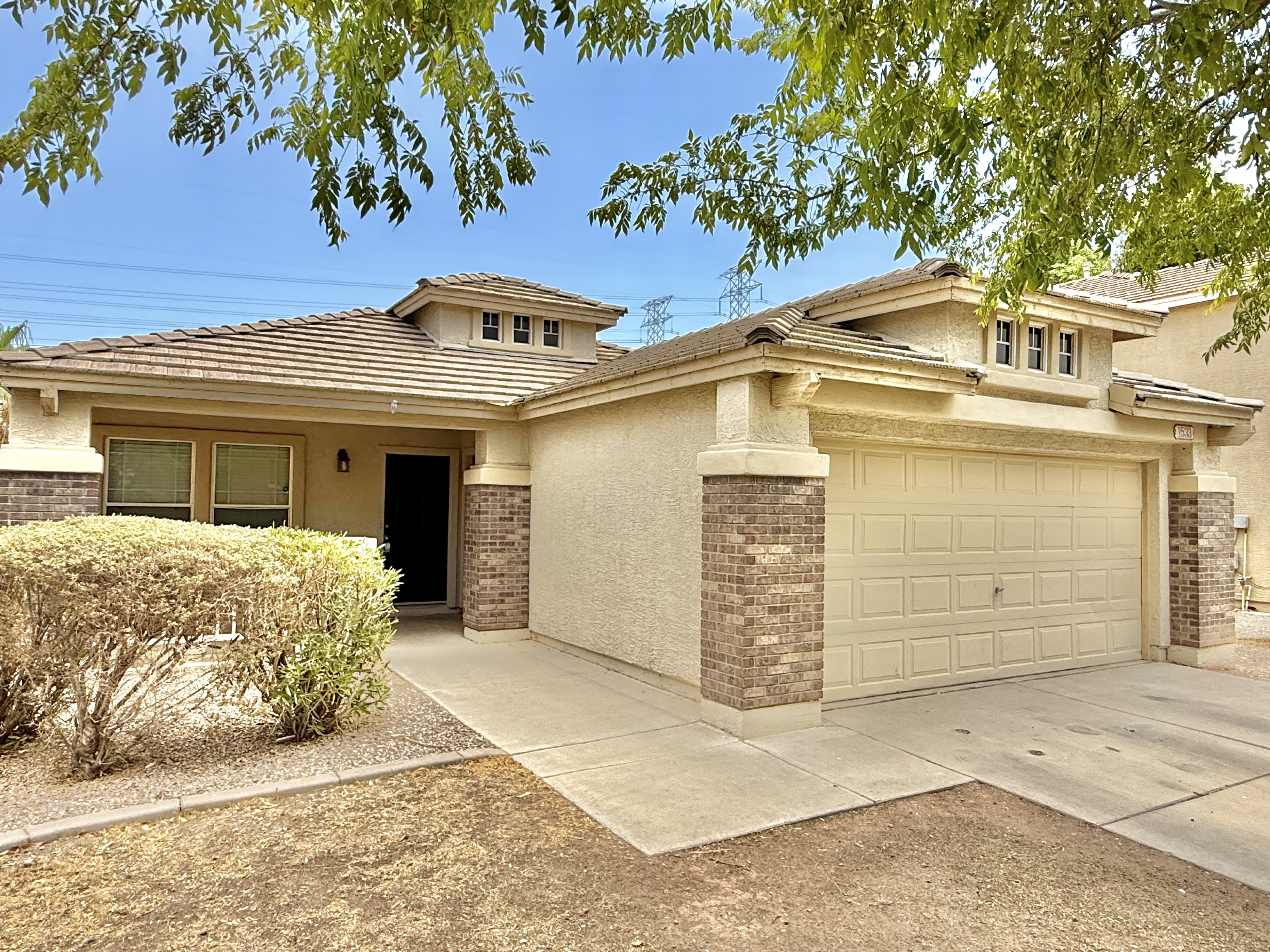 1533 S 121st Dr – photo 1