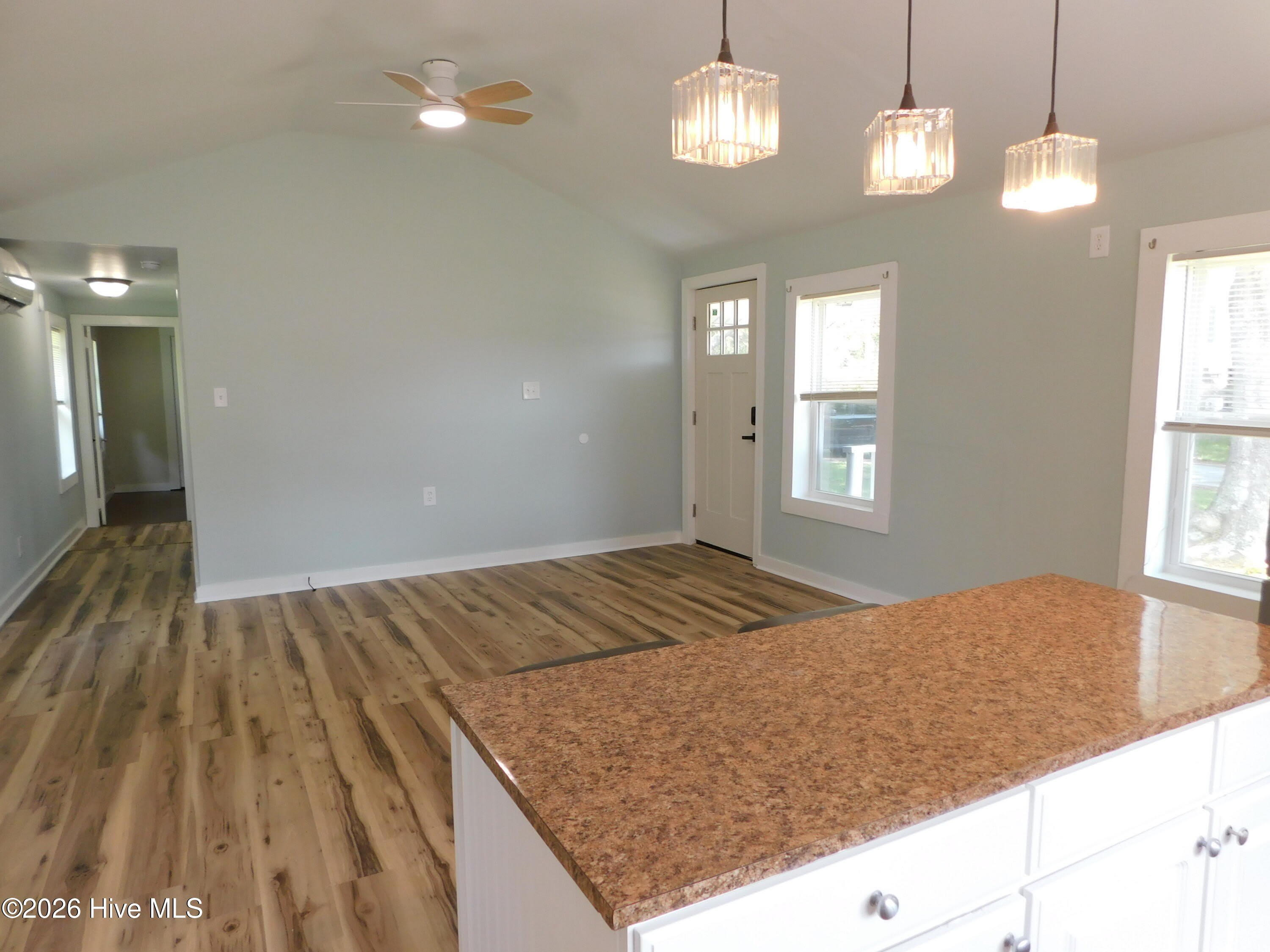 119 Earl Avenue – photo 4