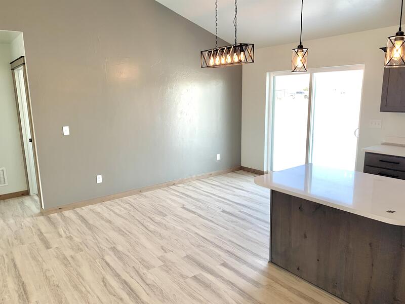 3915 Swan Road – photo 4
