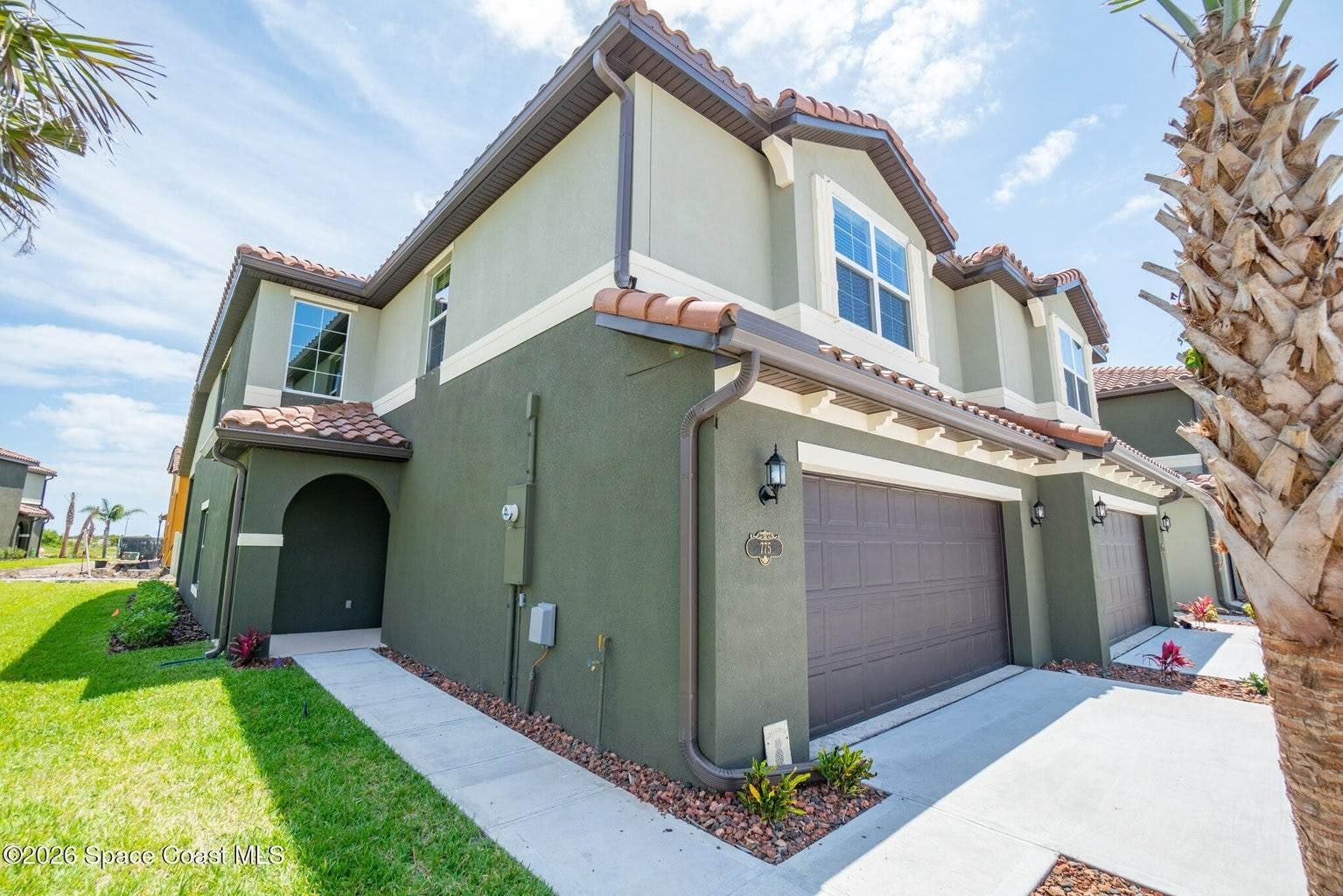 775 Simeon Drive – photo 2
