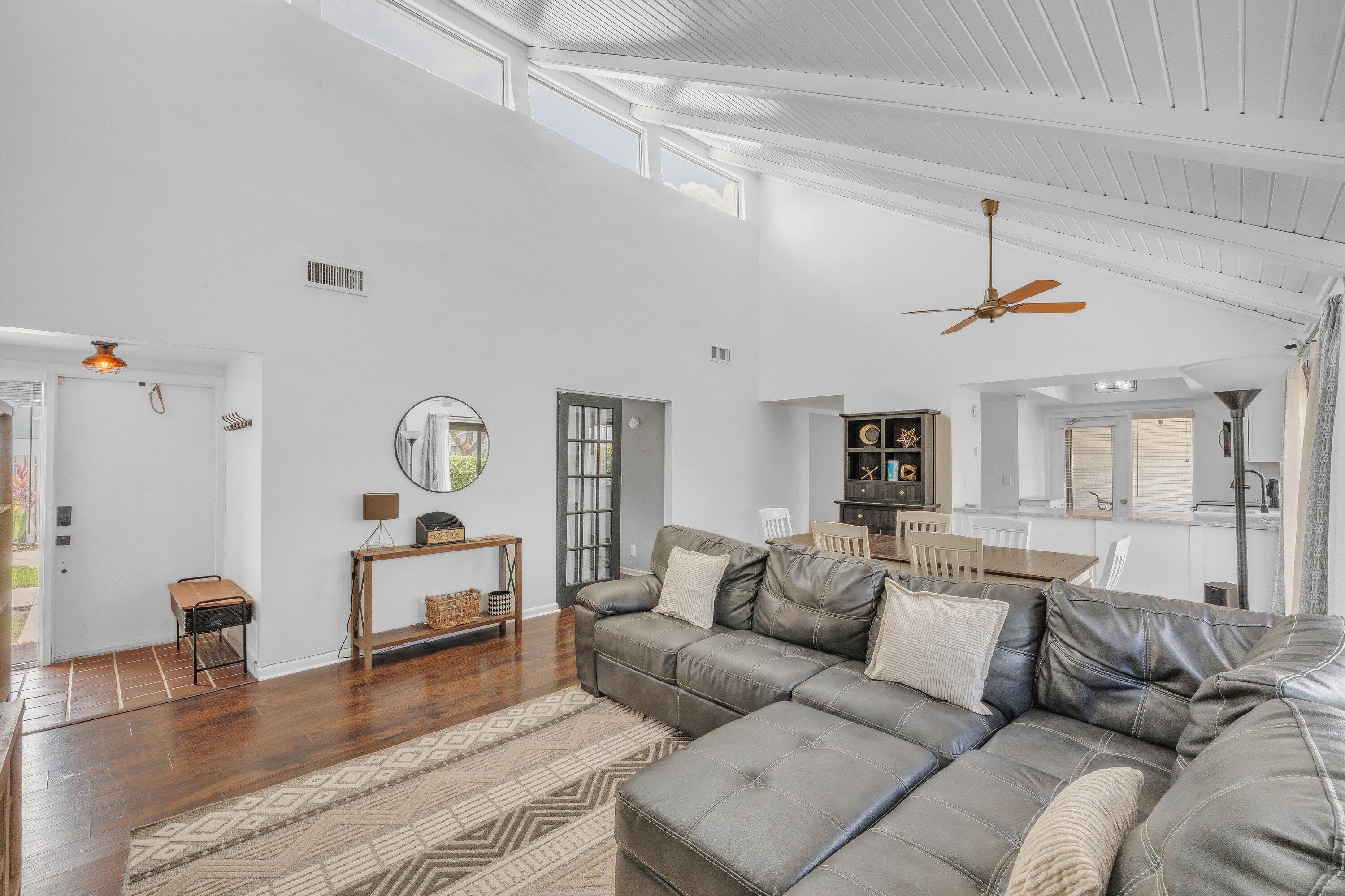 235 Nw 15Th Street – photo 5