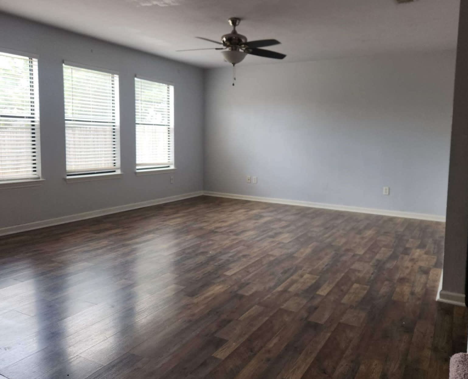 1604 Quarry Dr – photo 2