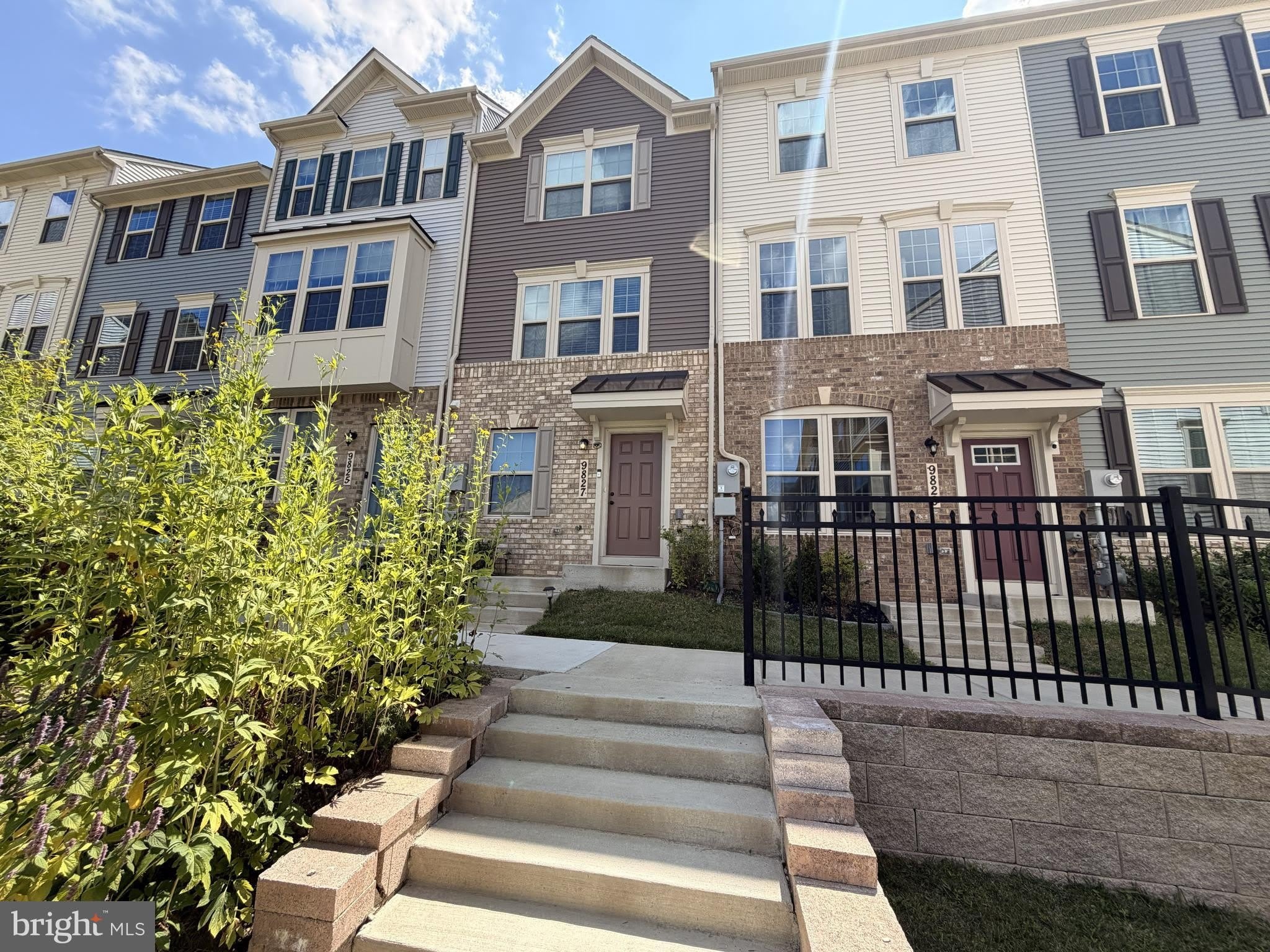 9827 POSTERITY LN – photo 1
