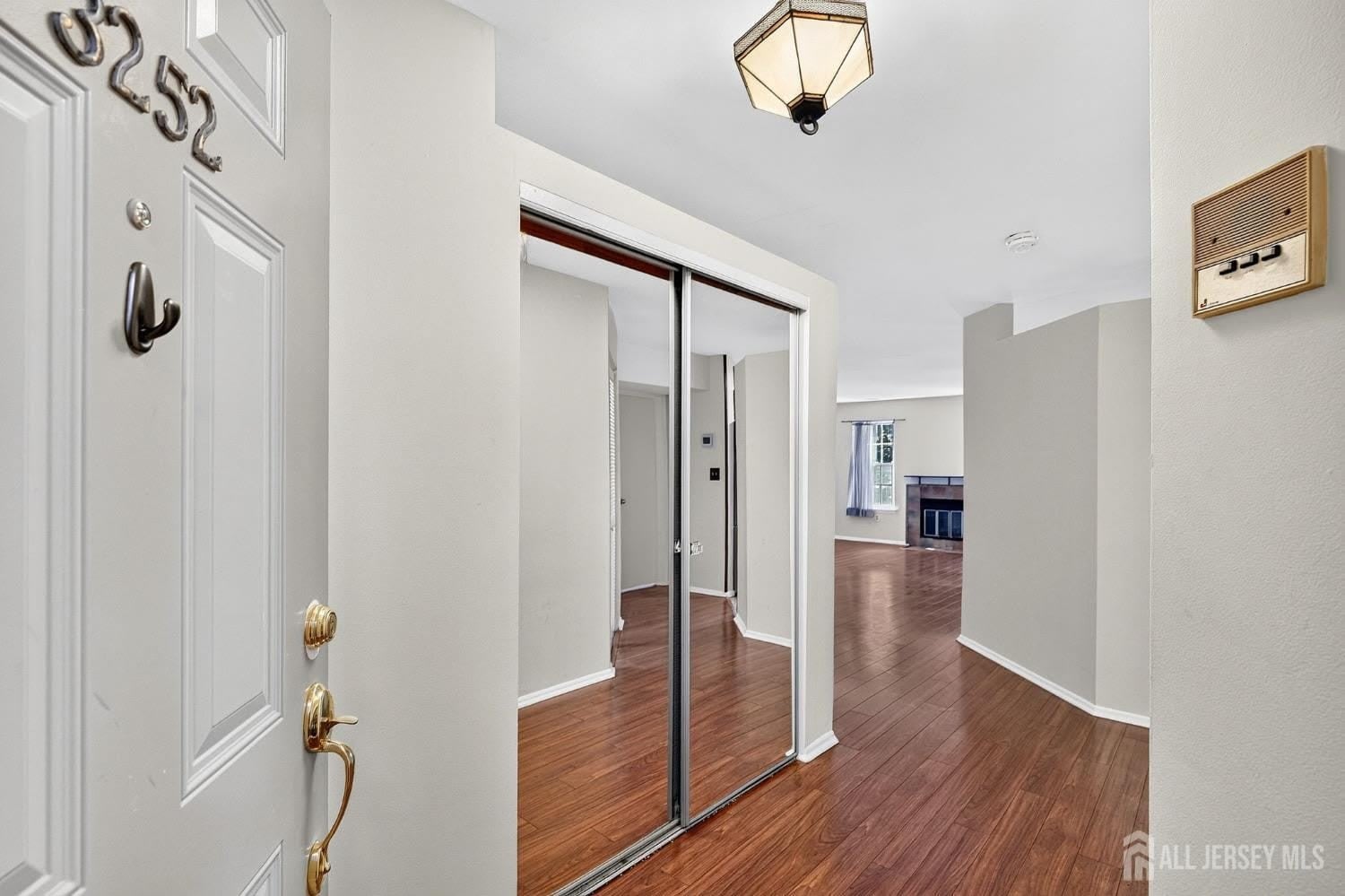 3252 Cypress Court – photo 2