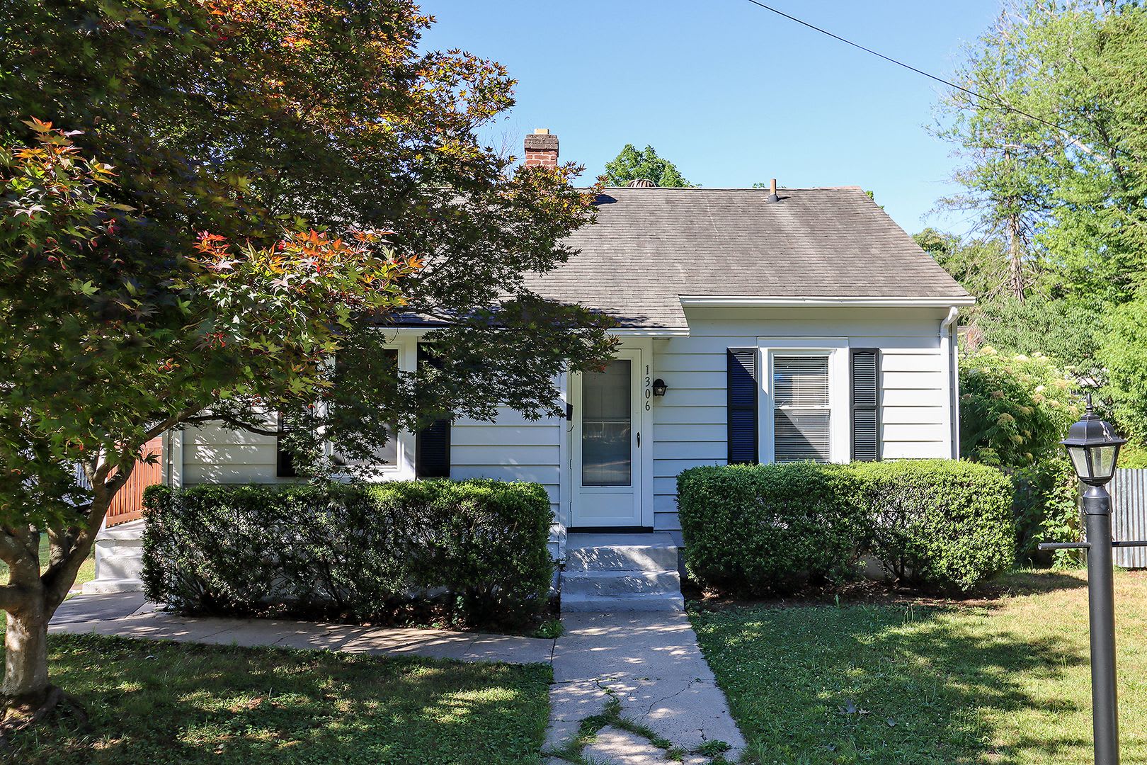 500 Off 1St Month S Rent Pet Friendly Home Near Meade Park Firefly Restaurant Jbird Coffee – photo 1