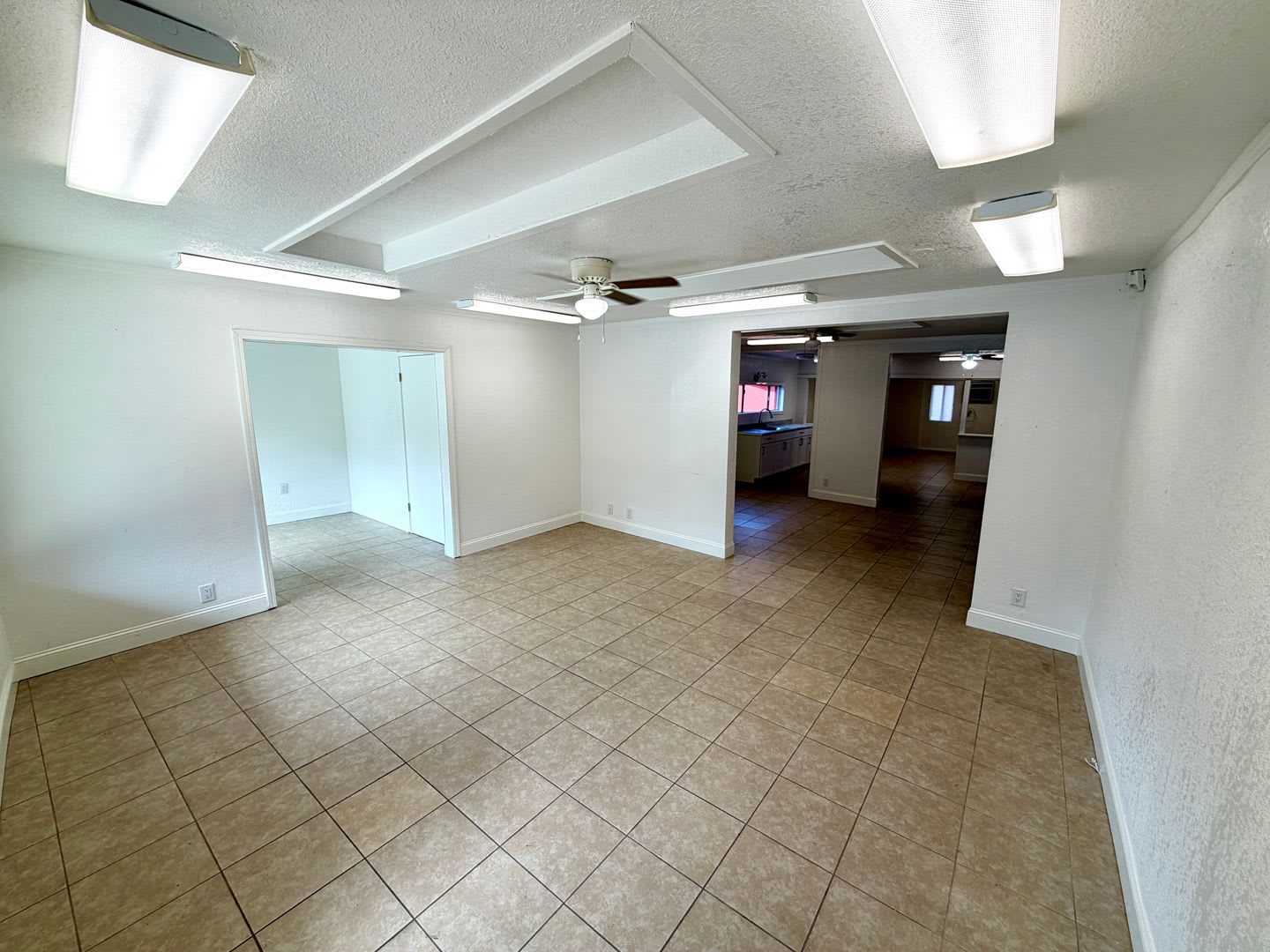 Jamestown Commercial Space – photo 4