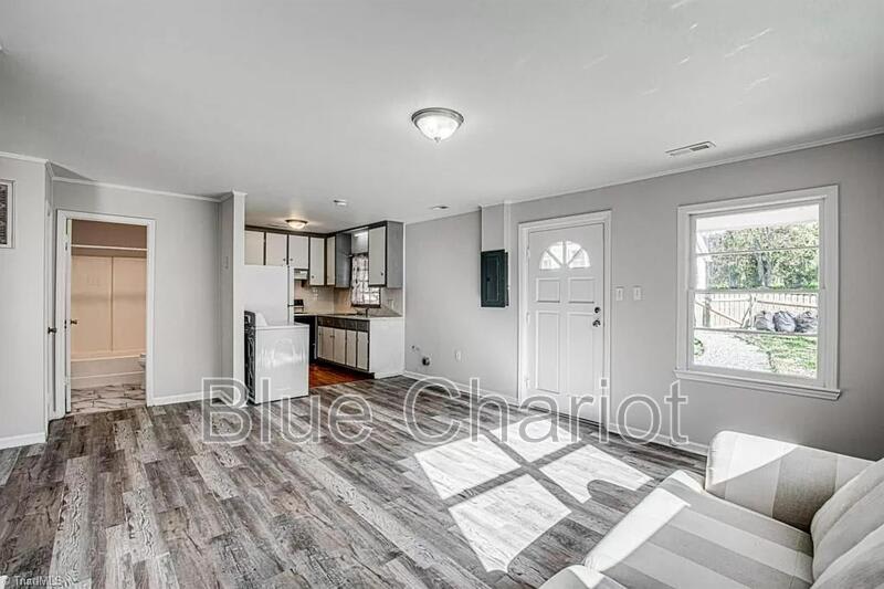 524 Short Street West – photo 5