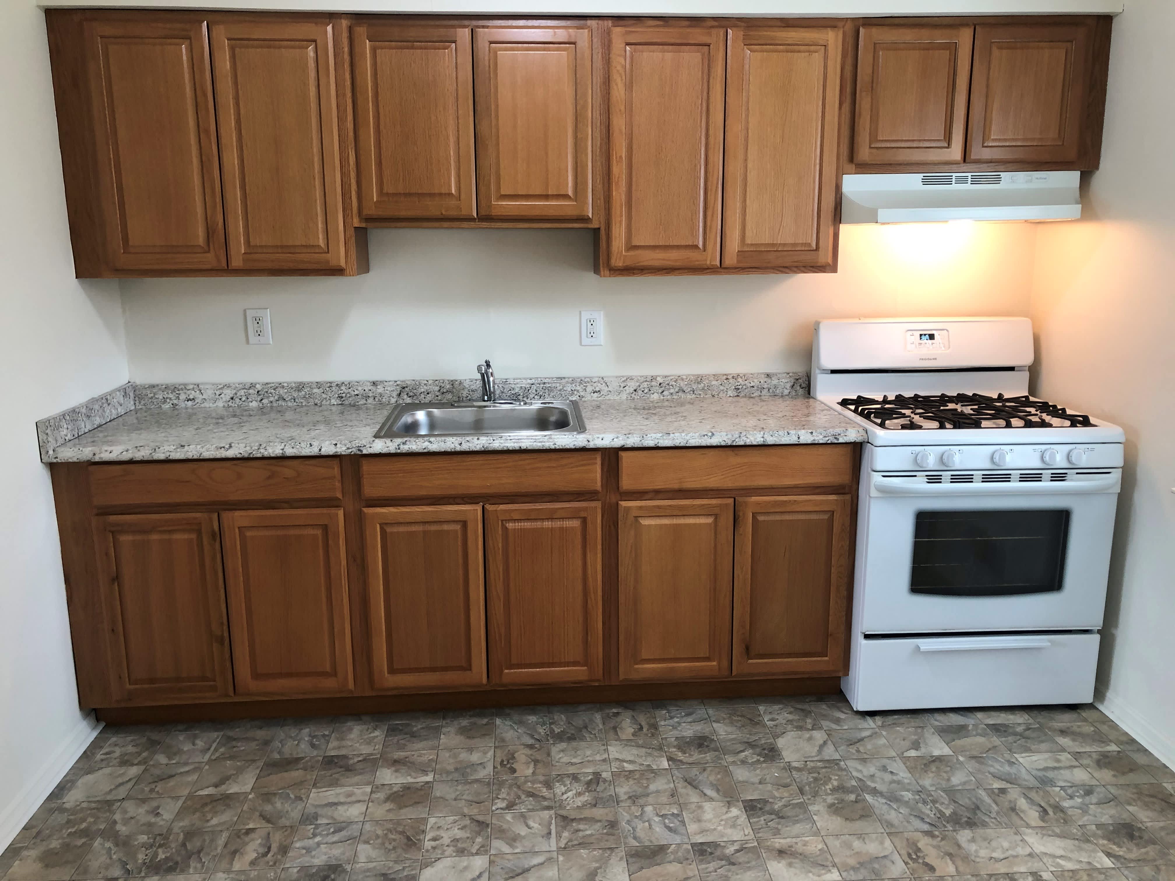 54 Woodland Rd – photo 3