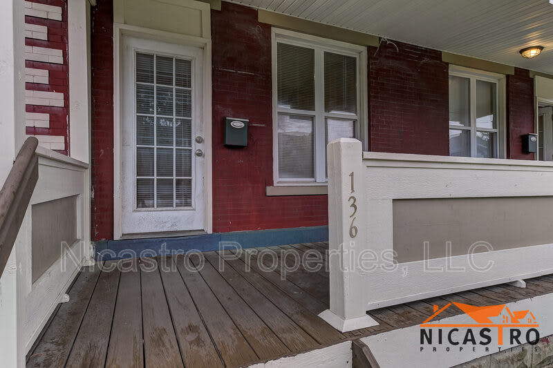 136 E 11th Avenue – photo 3