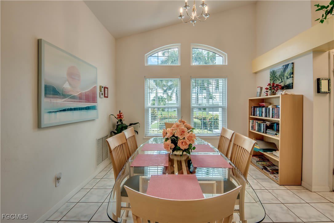 4406 SW 25th Avenue – photo 5