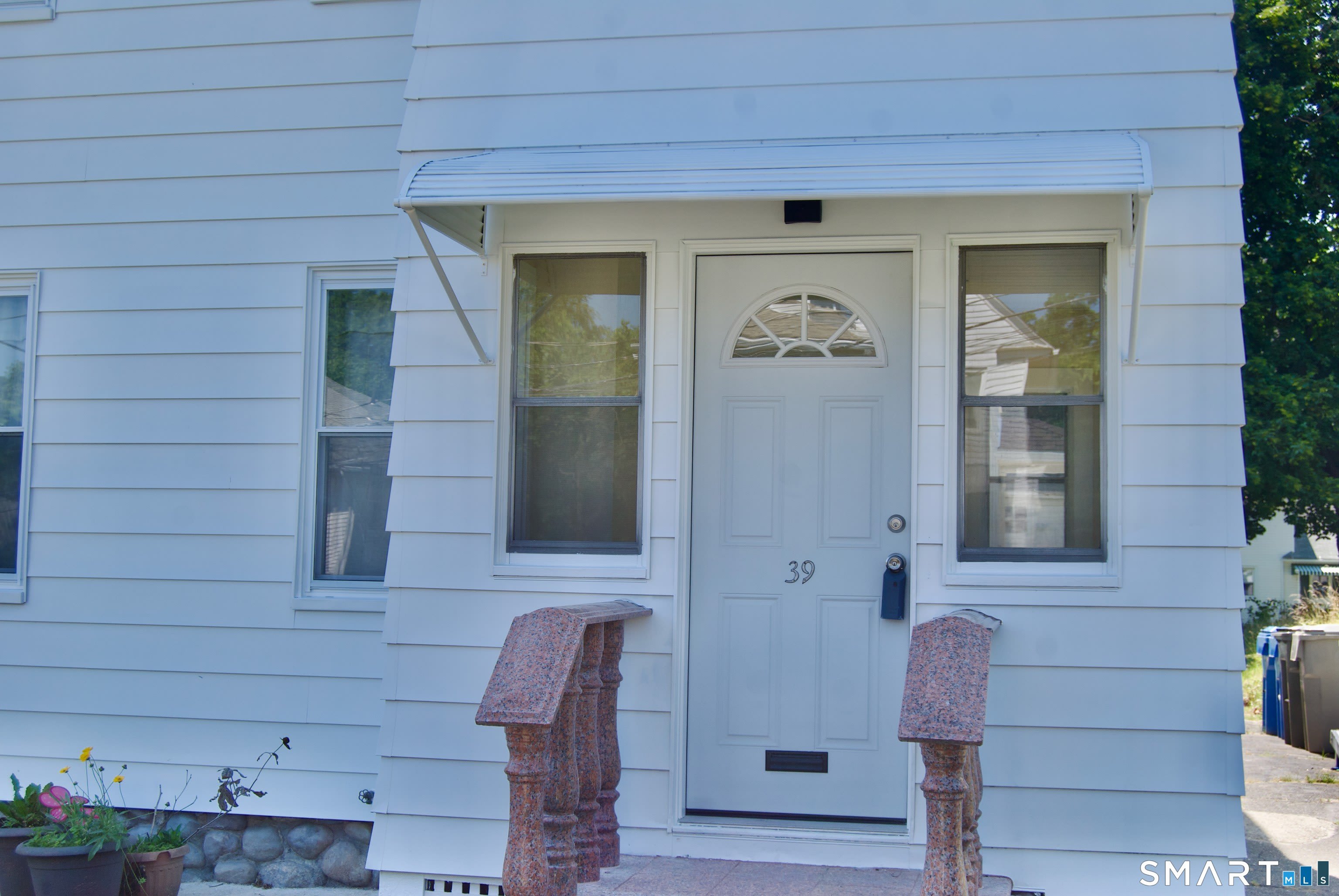 37 Putnam Street – photo 1