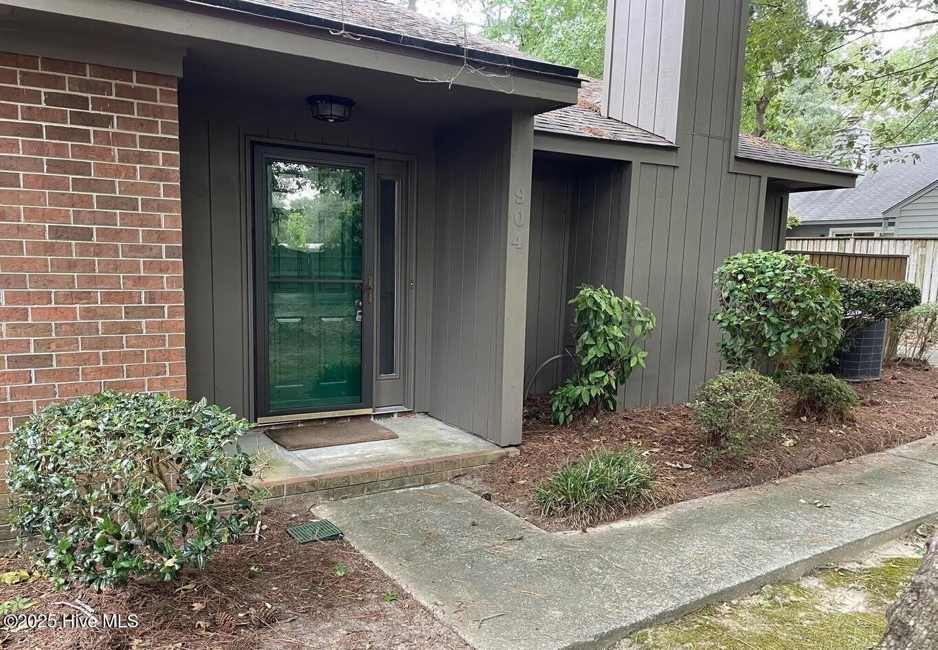 904 Persimmon Place – photo 2