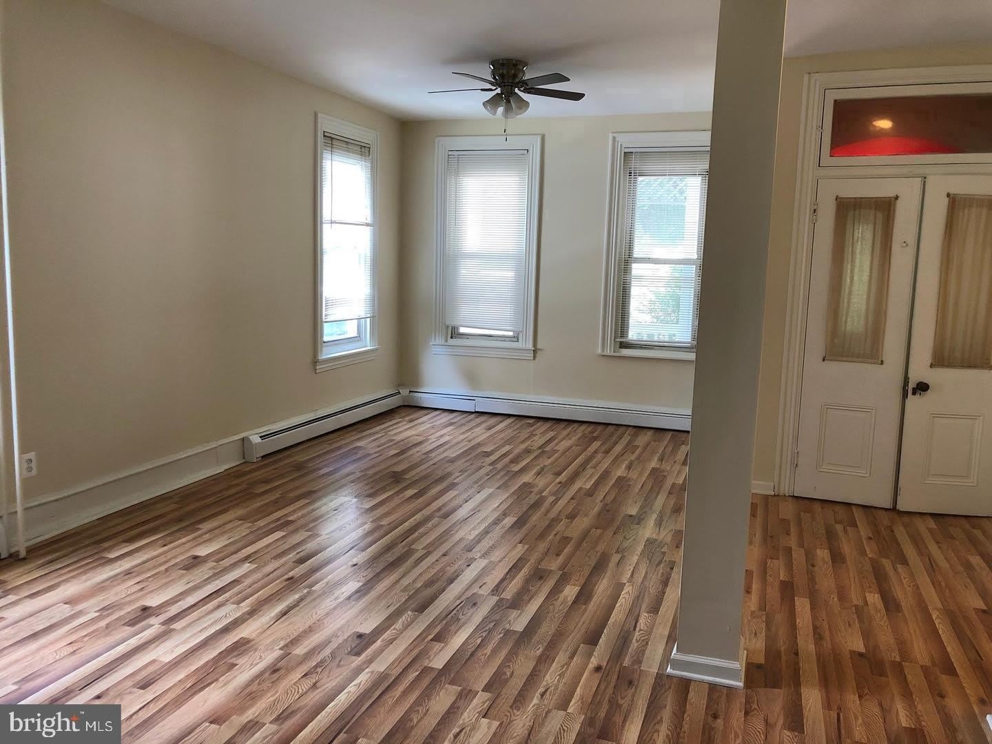 247 GREEN Lane – photo 2