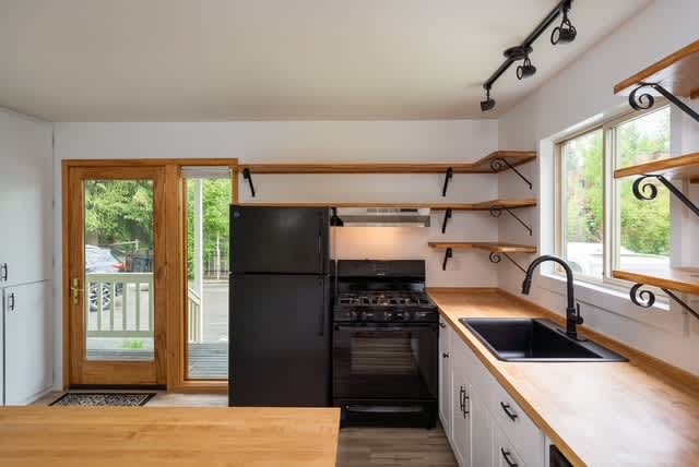 121 Pinewood Ln – photo 3