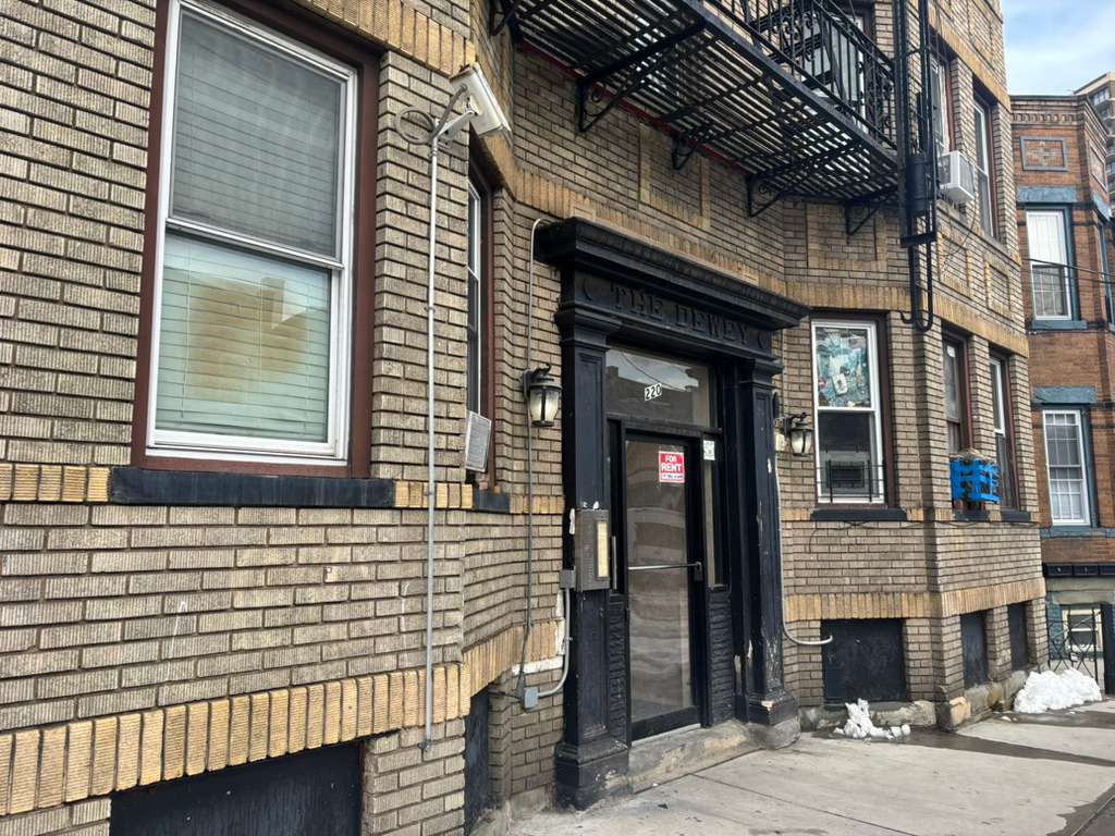 220 51st St – photo 3