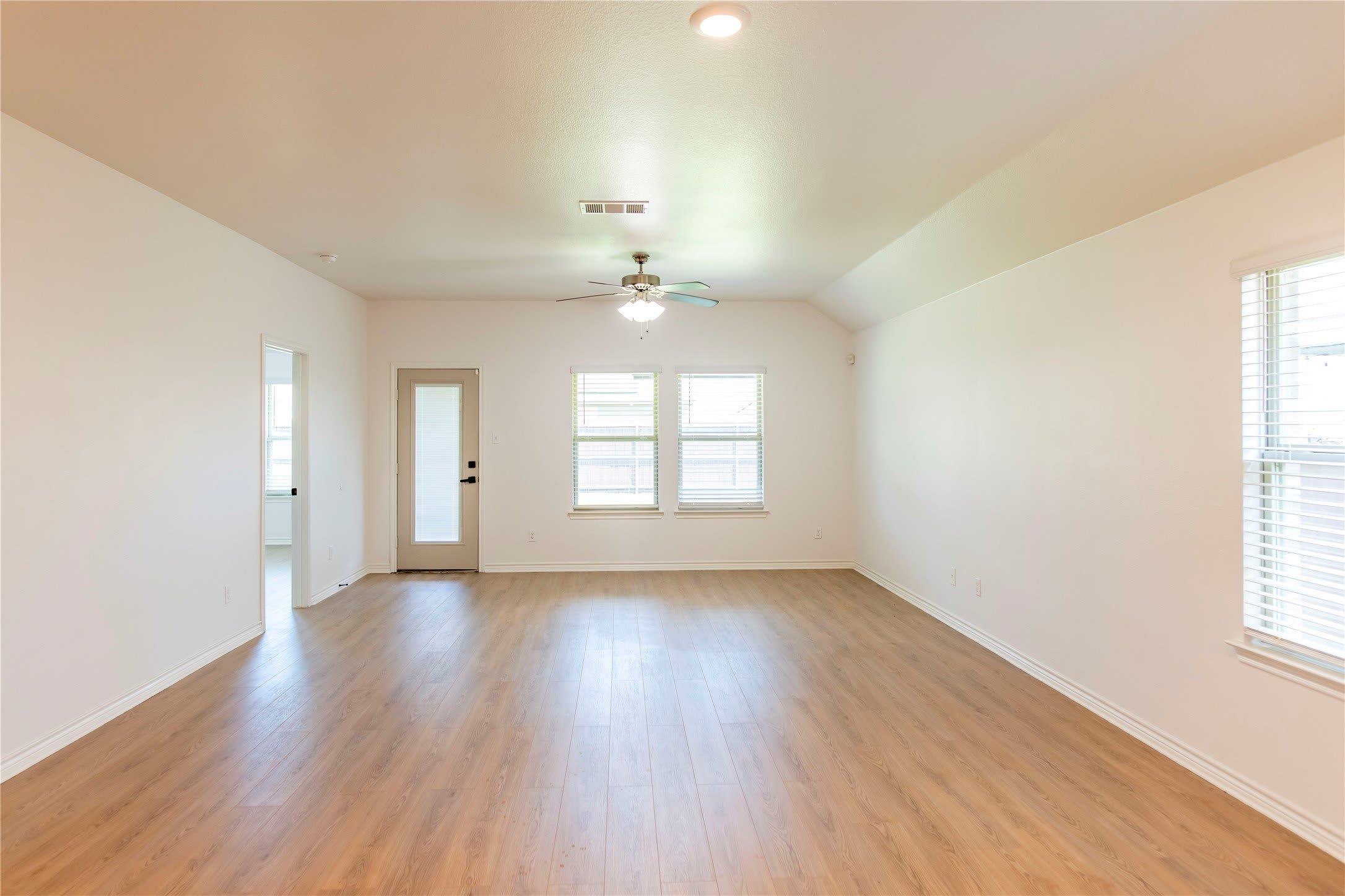 408 Rawhide Way – photo 3