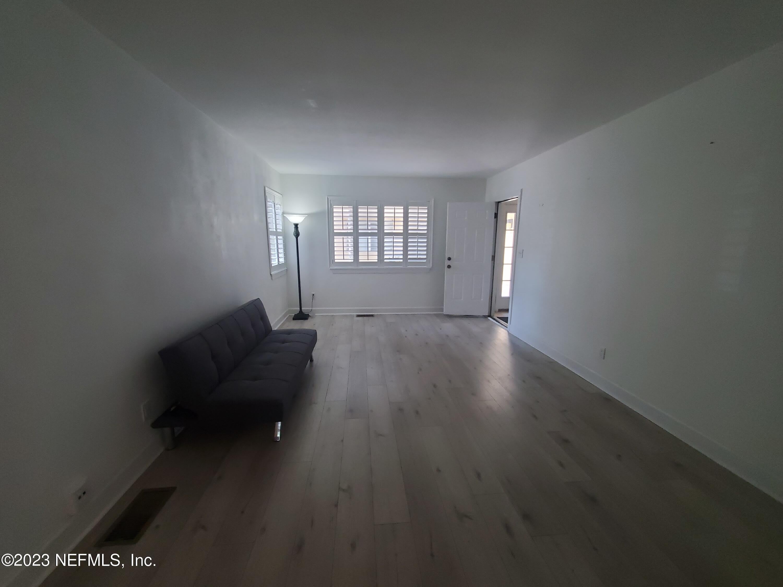 2159 RIVERSIDE Avenue – photo 4
