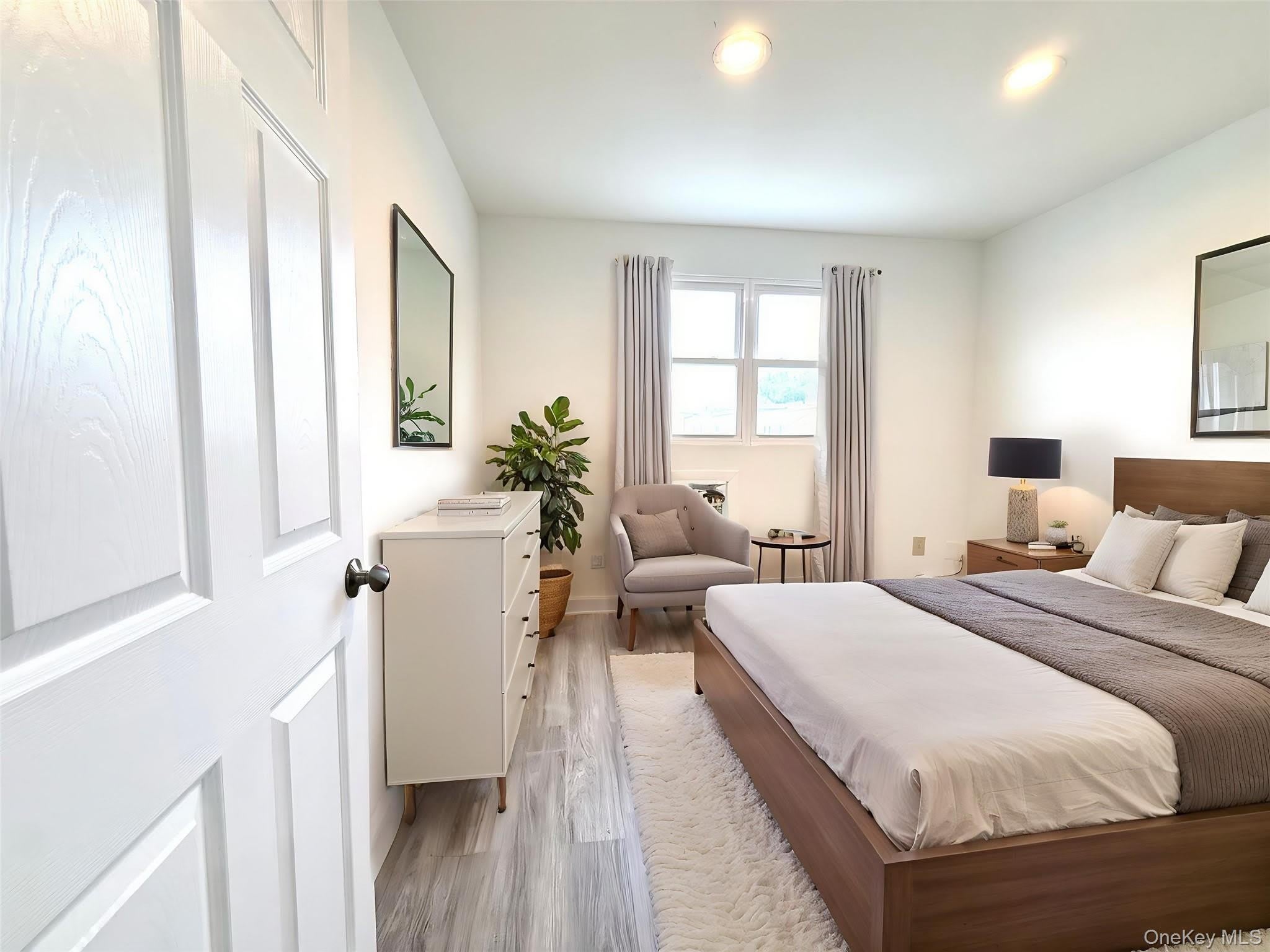 6911 79th Street – photo 4