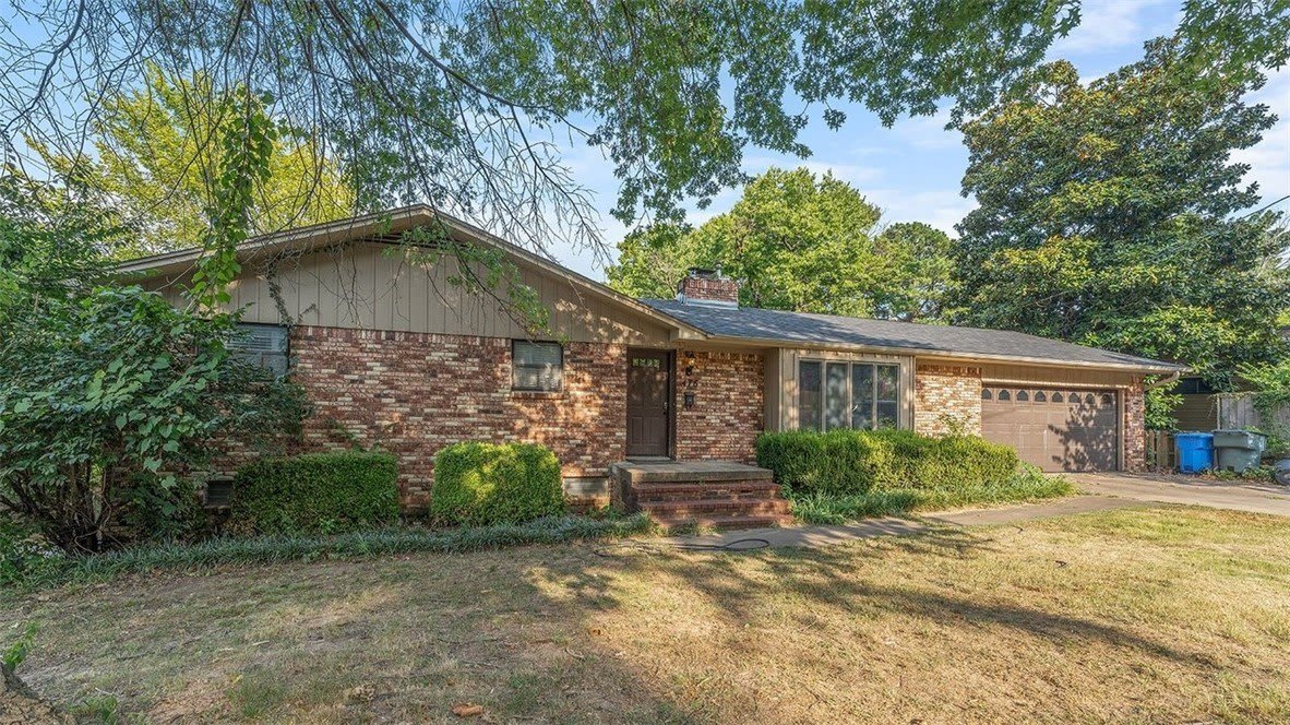 476 N Oliver Avenue – photo 2