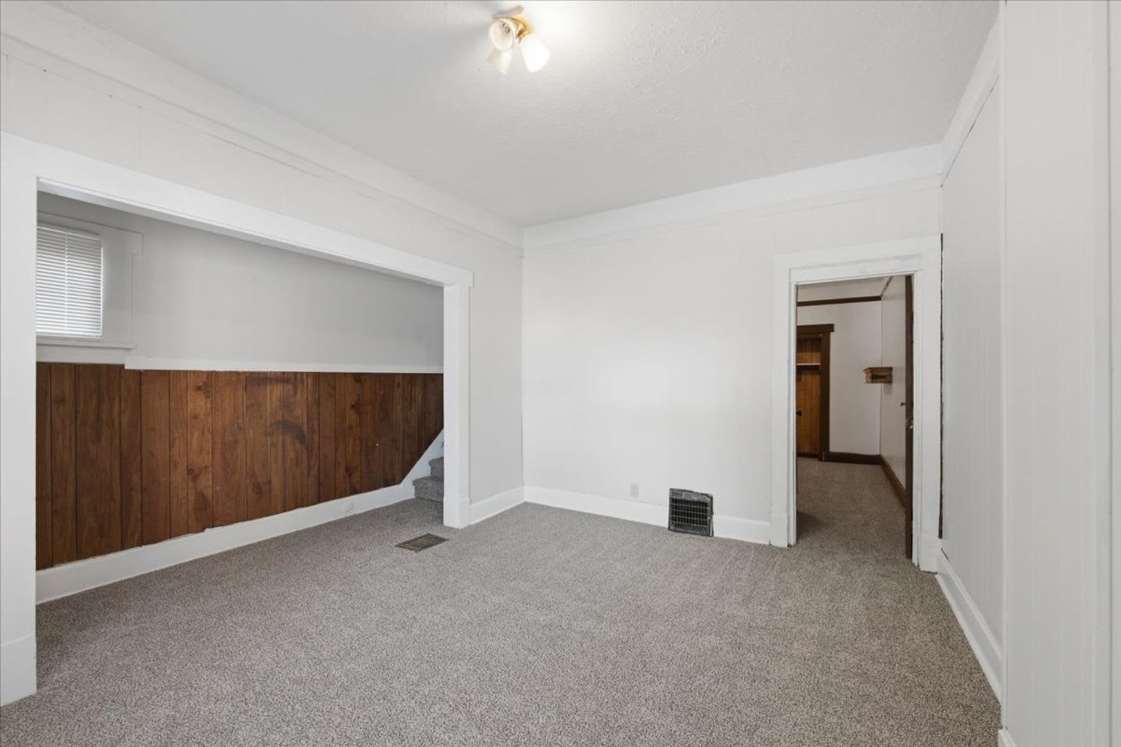 53 N 5Th Ave 1 410 00 Mo – photo 3