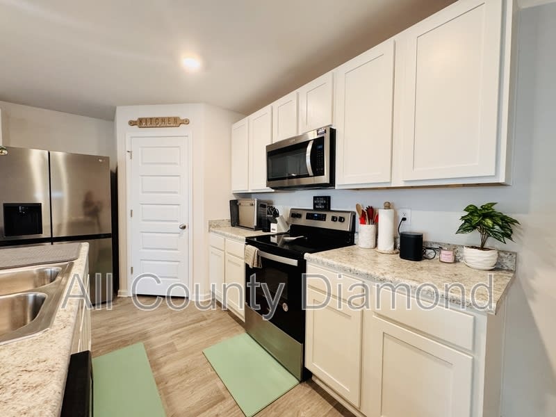 4007 Pioneer Ln – photo 3