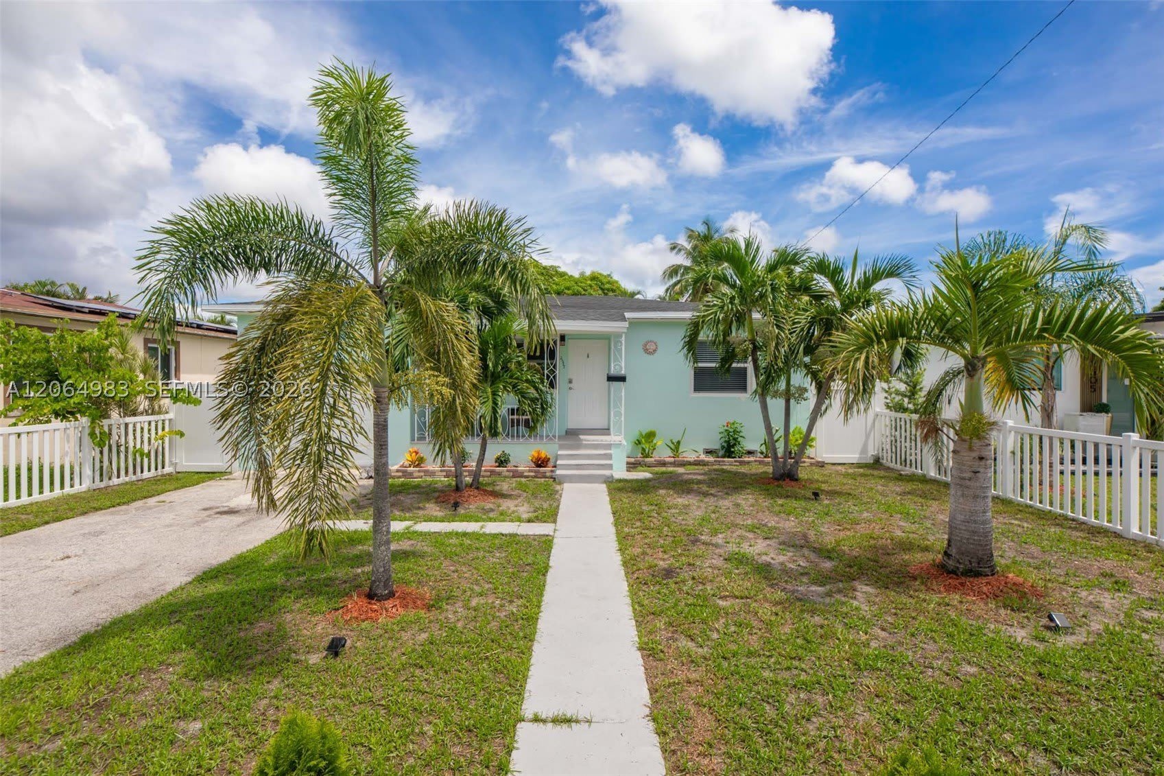 2517 Rodman St – photo 5