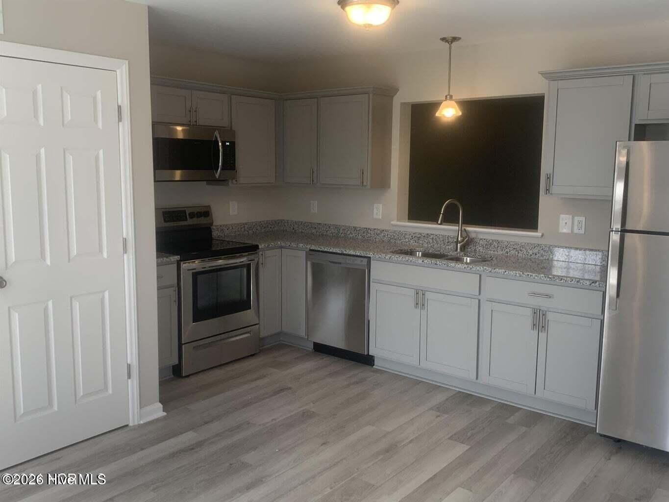 317 S Pointe Drive – photo 2