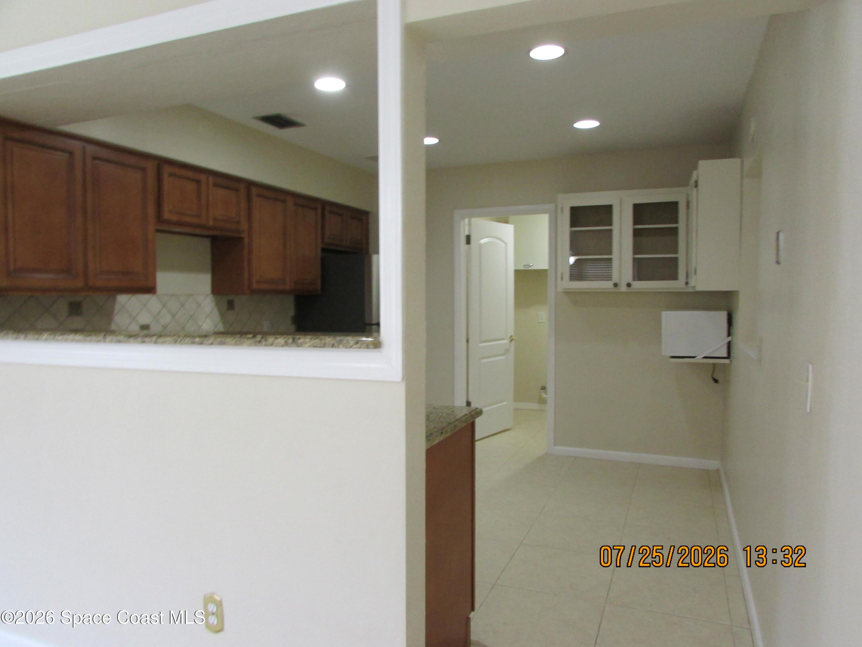 211 W Laila Drive – photo 4