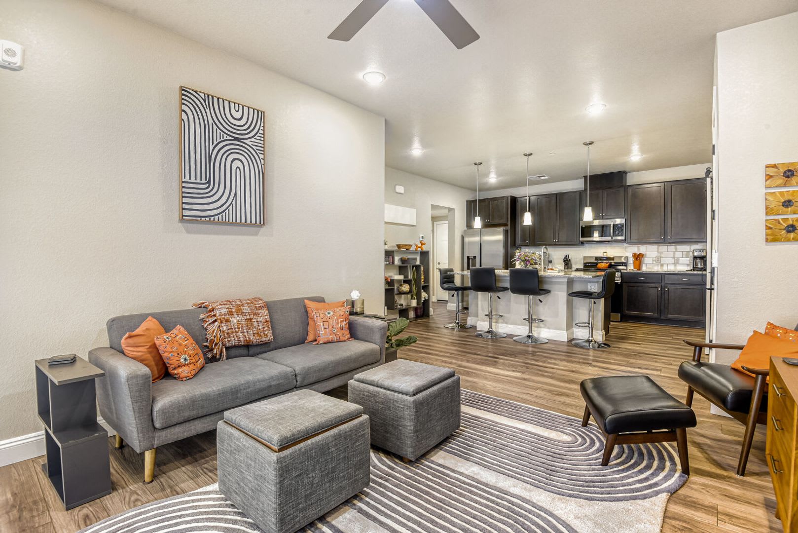Contemporary Parker Condo – photo 1