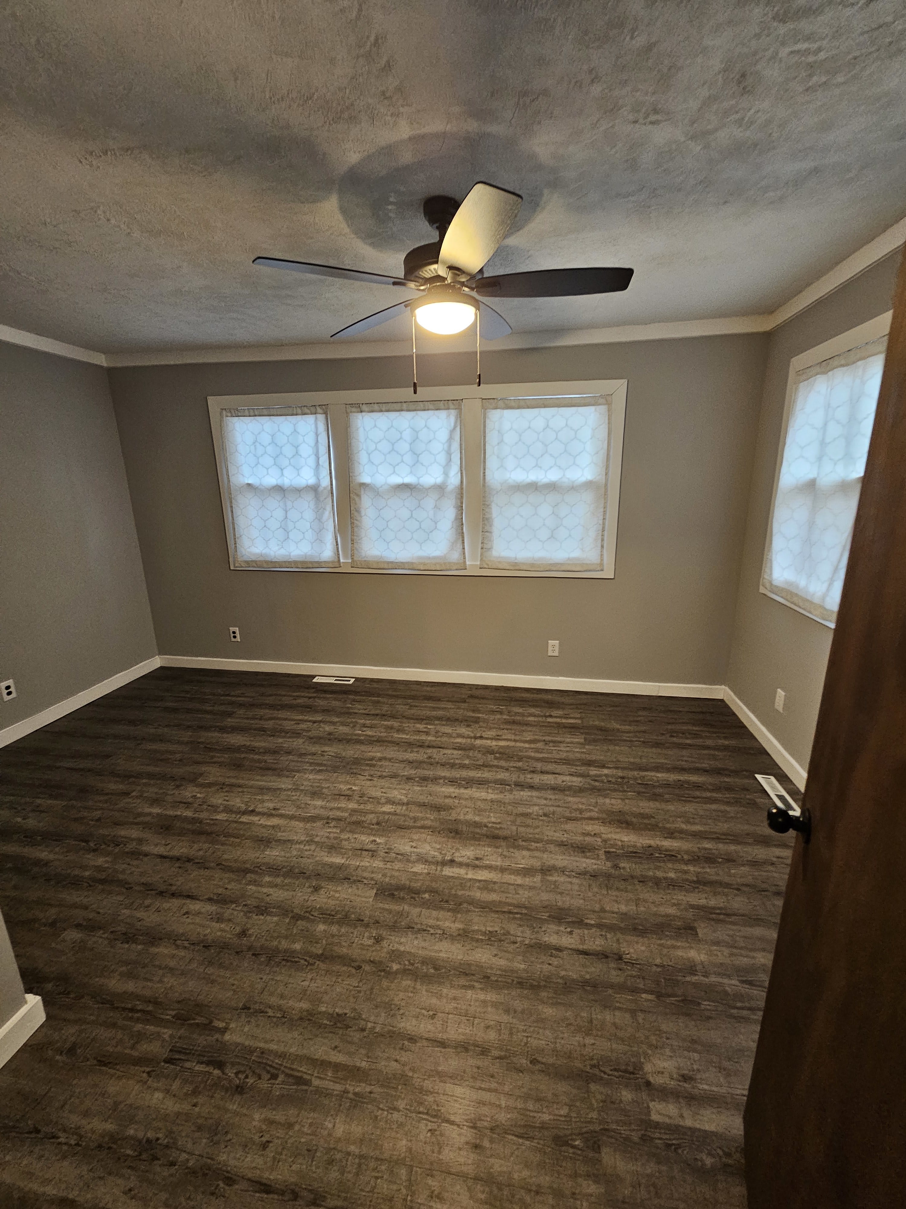 1215 Monroe Avenue – photo 5