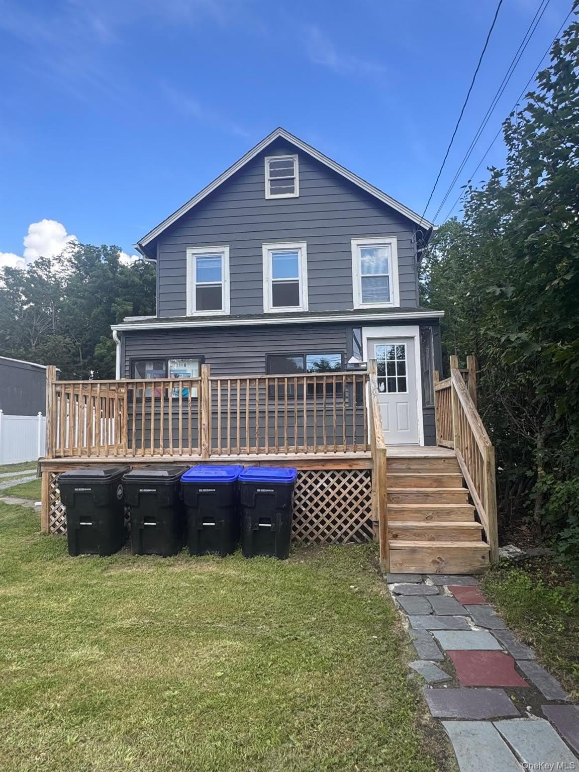 215 N Hamilton Street – photo 1