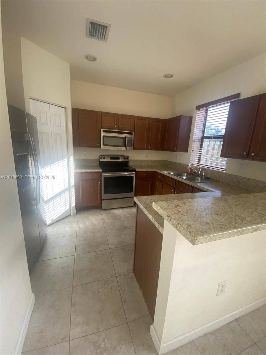 17460 Southwest 153Rd Avenue – photo 4
