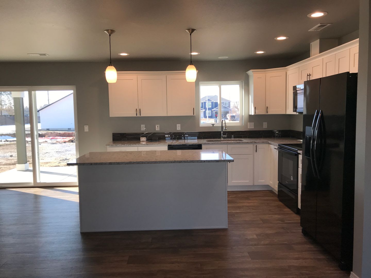 2 Story Home 4 Beds 2 5 Bath – photo 4