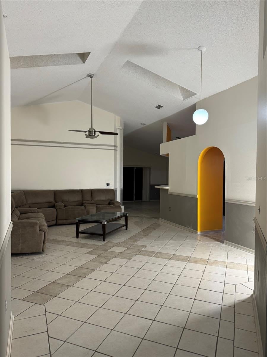 815 DELFINO Place – photo 5
