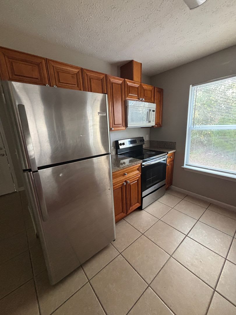 754 Sherman Ave – photo 2