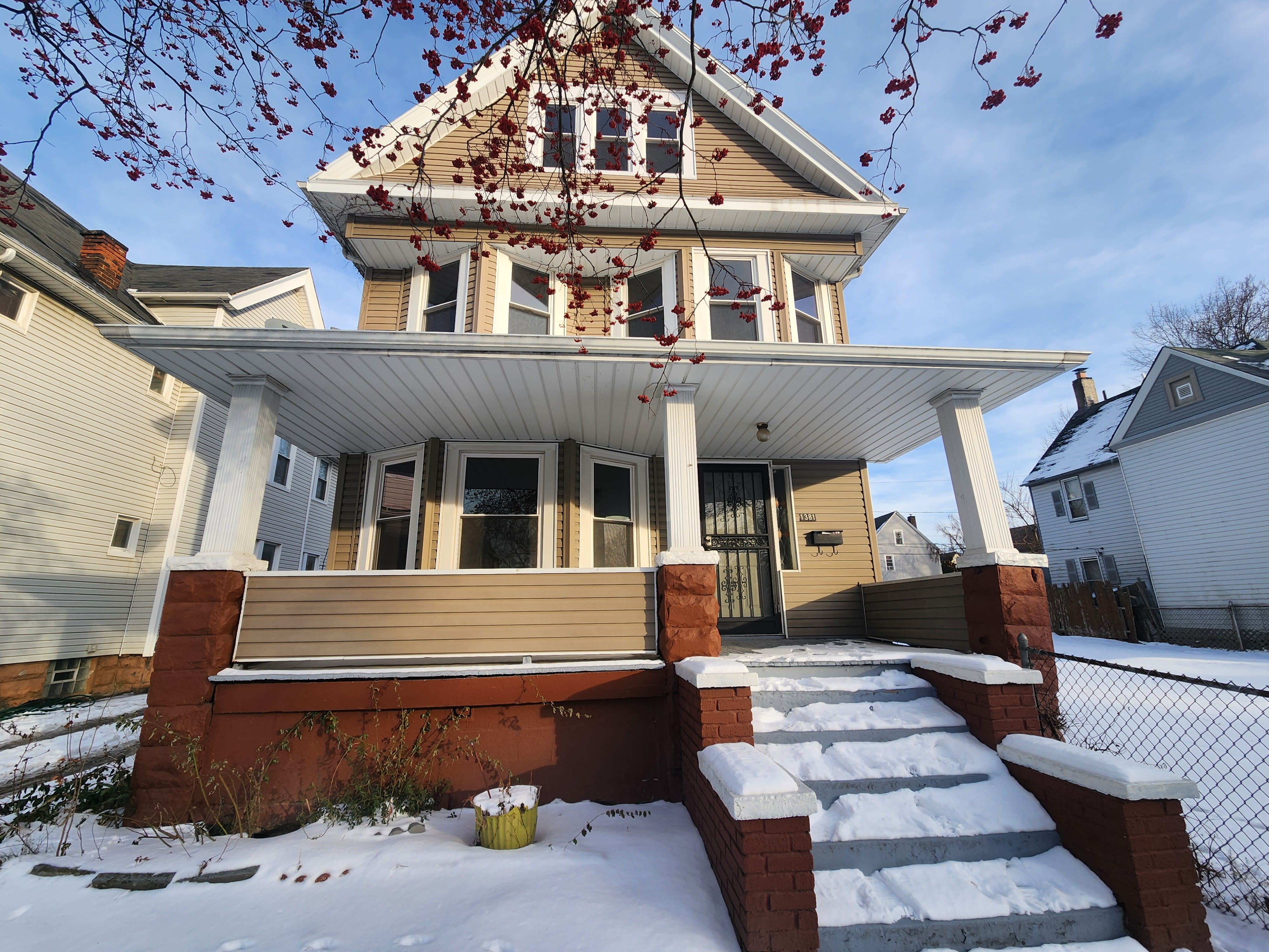 1381 E 93rd St – photo 1
