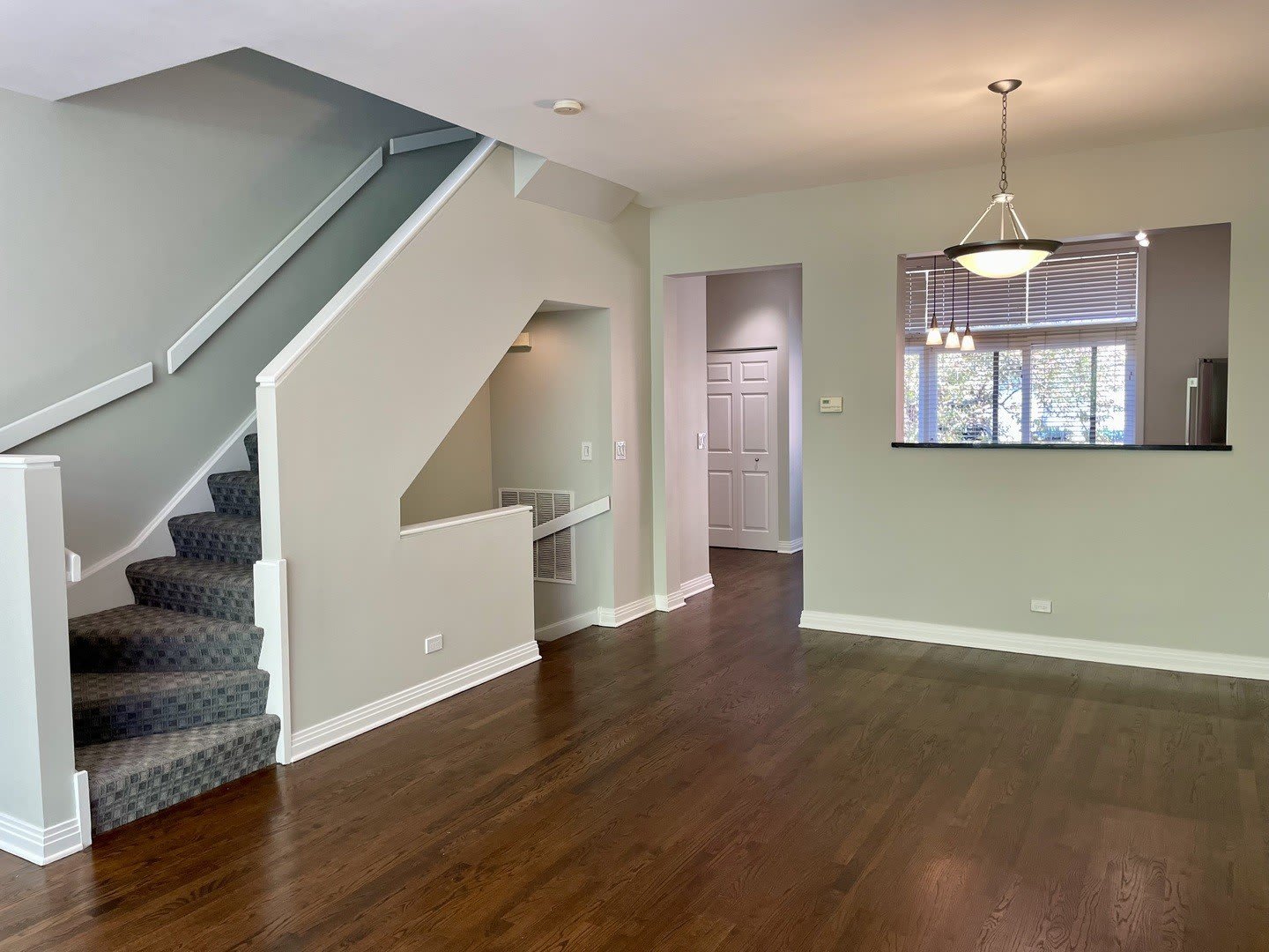 310 N Clinton Street – photo 5