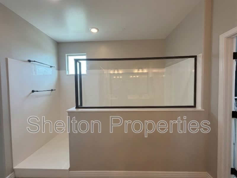 5217 N 79th Dr – photo 5