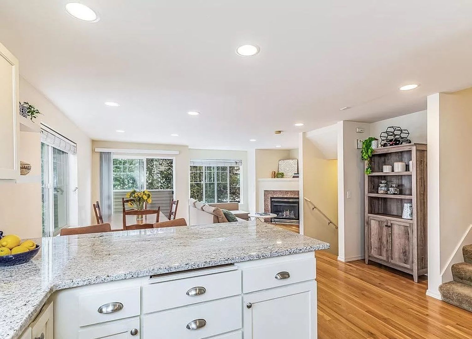 Nice 3 beds/ 2 baths Townhouse In Greenwood! – photo 3