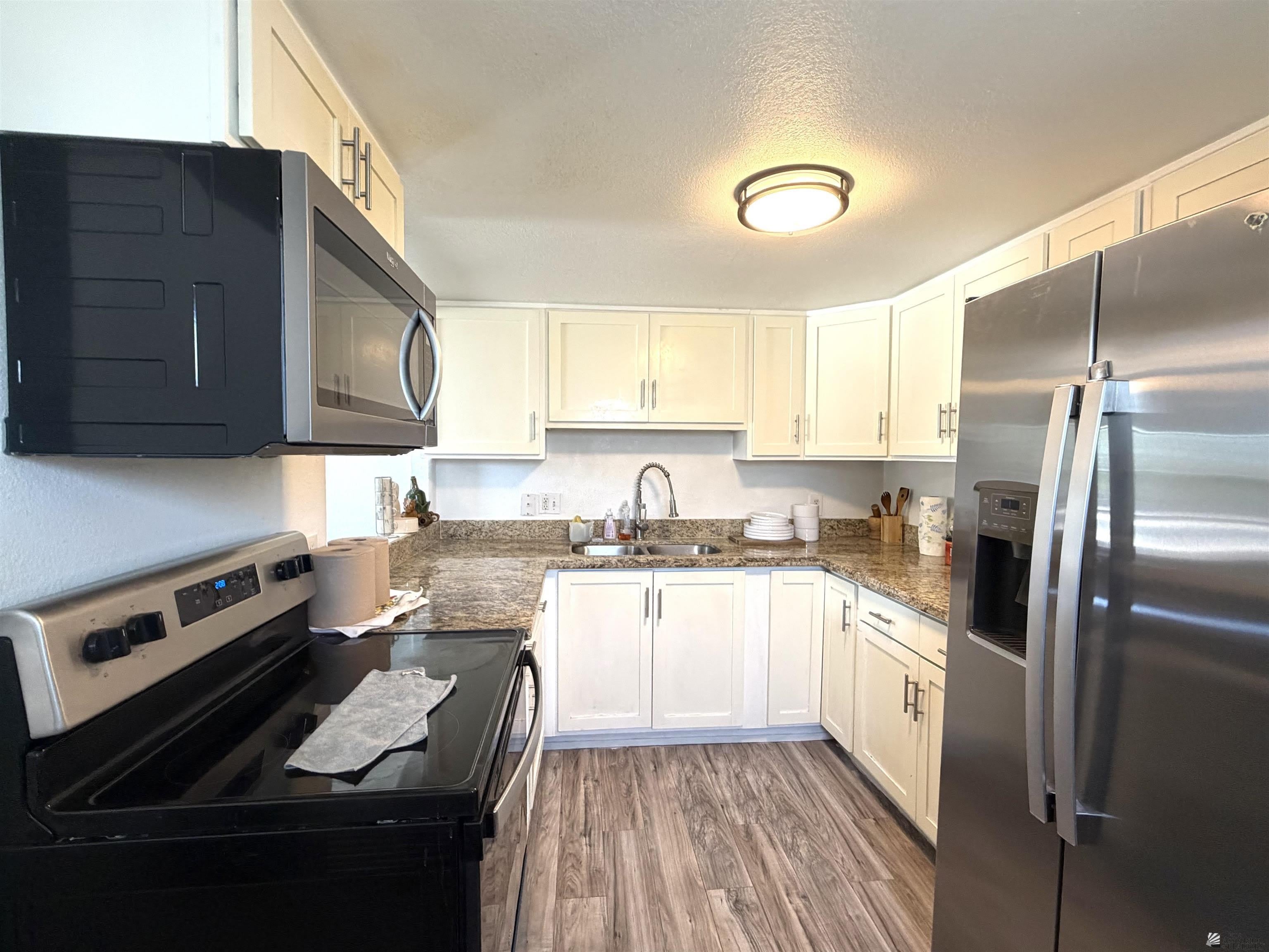 1425 S 9 AVE – photo 4