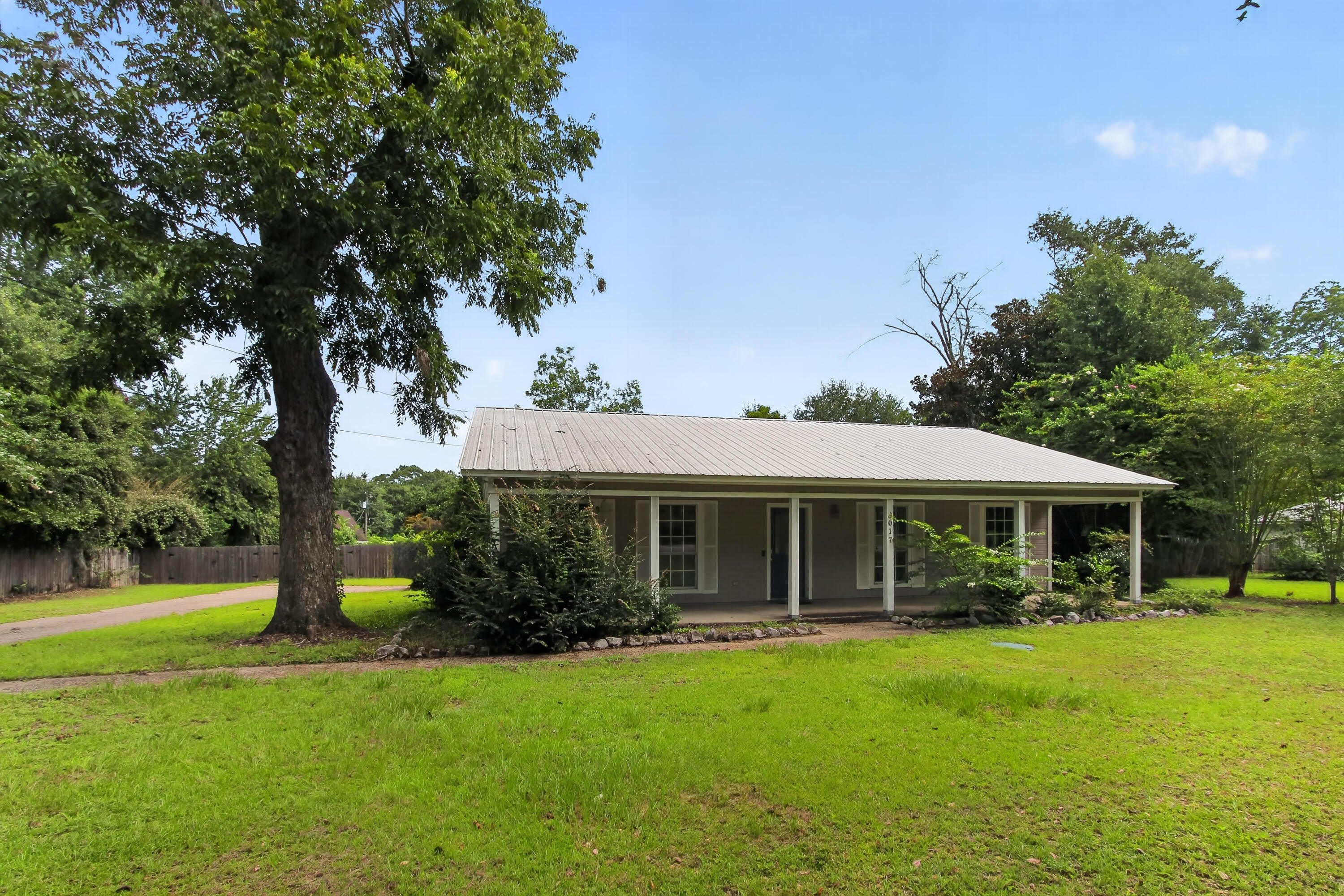 3017 Airport Road – photo 3