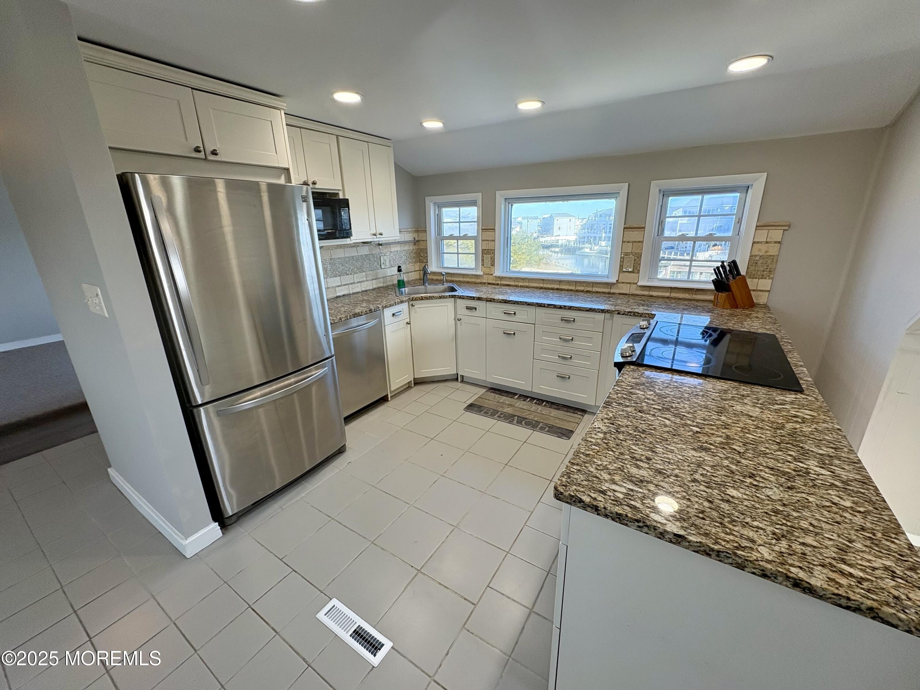 24 Richard Drive – photo 4
