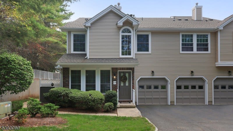 19 Quail Brook Court Condo – photo 1