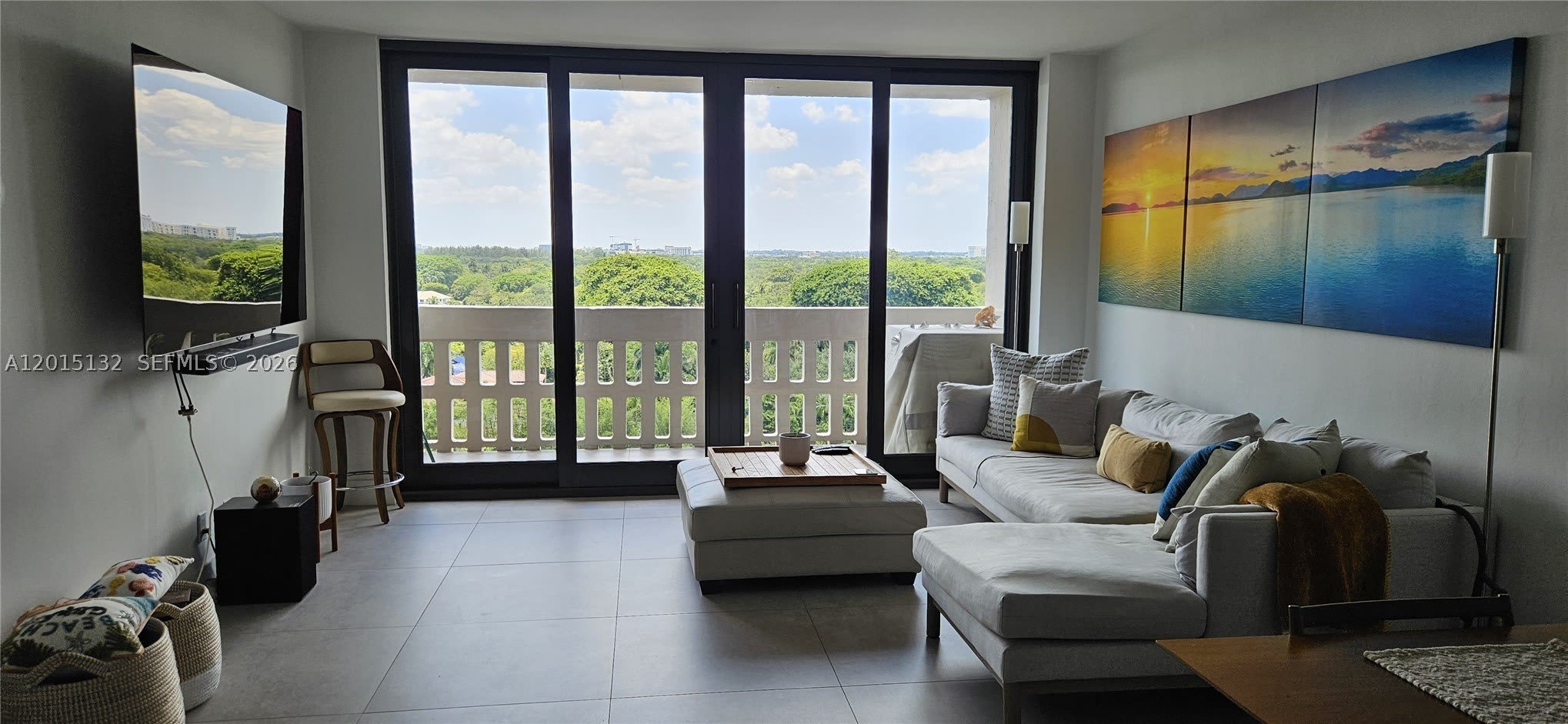90 Edgewater Dr – photo 2