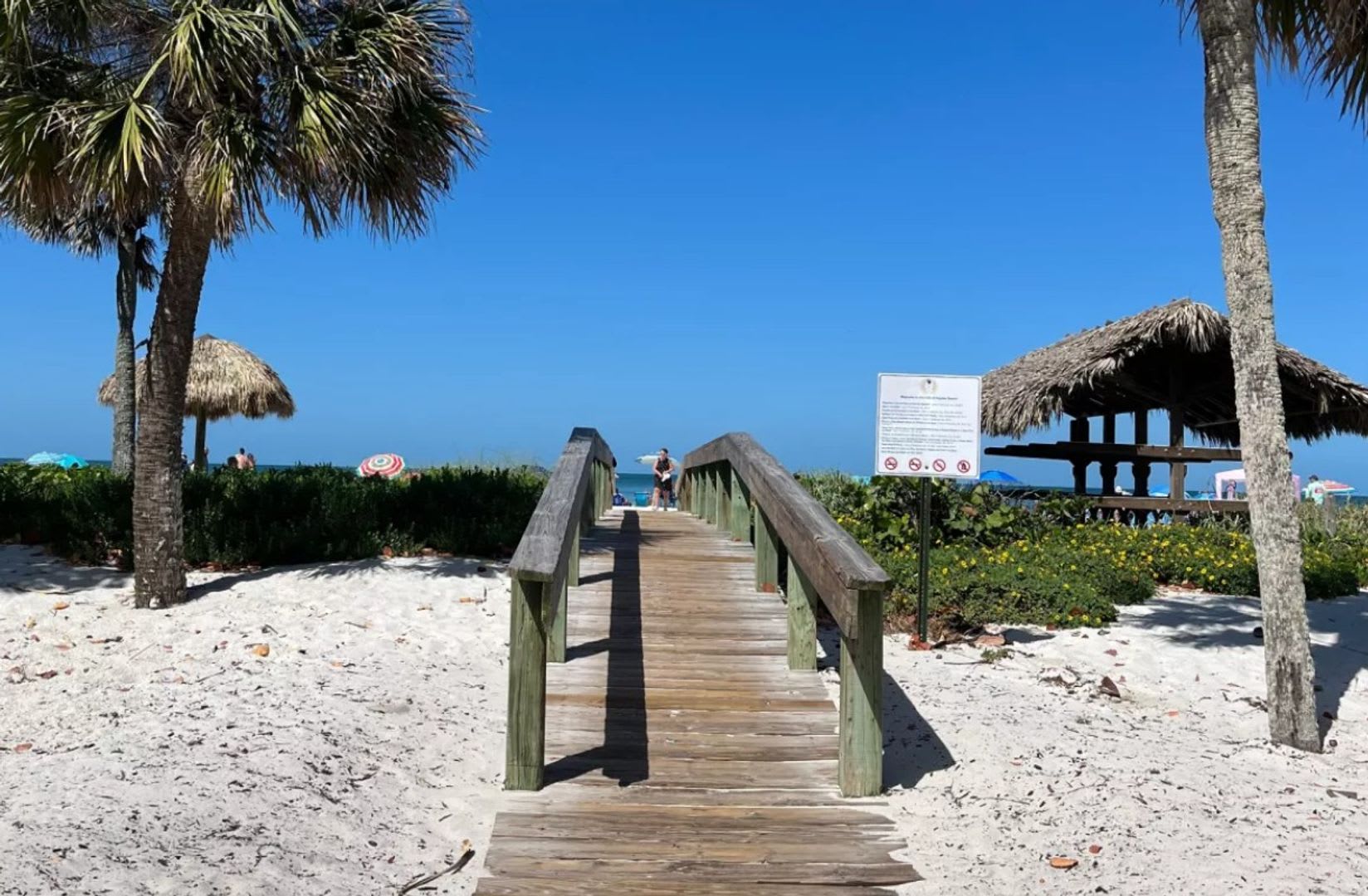 ** MOORINGS\COQUINA SANDS SEASONAL\ANNUAL AVAILABLE REMODELED 2/2 ACROSS FROM LOWDERMILK PARK BEACH ** – photo 1