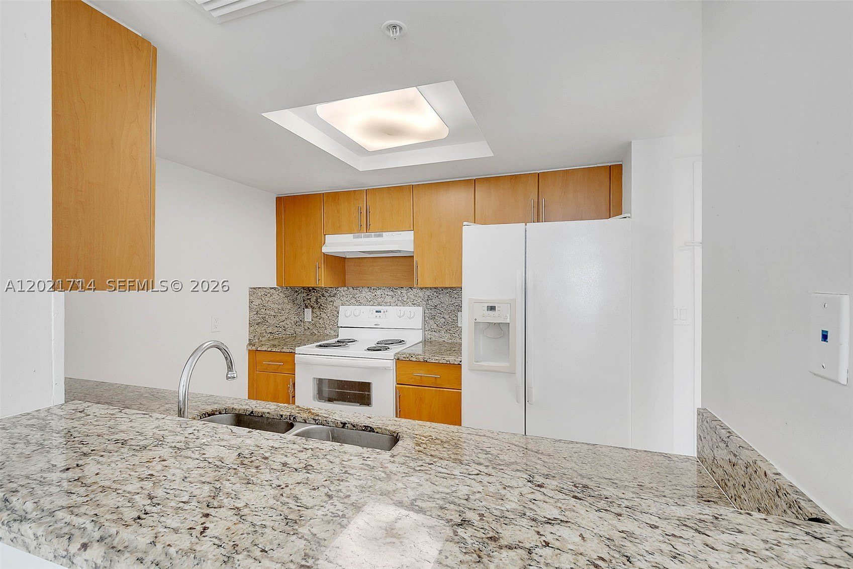 1690 SW 27th Ave – photo 4